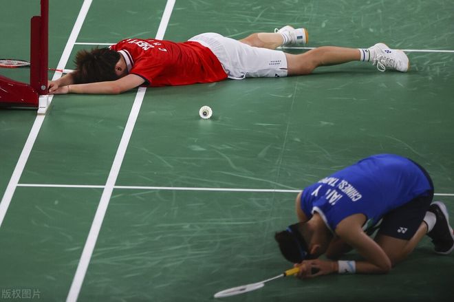 关于法国羽毛球队鏖战泰国羽毛球队,辛杜爆发神勇的信息 关于法国羽毛球队鏖战泰国羽毛球队,辛杜爆发神勇的信息