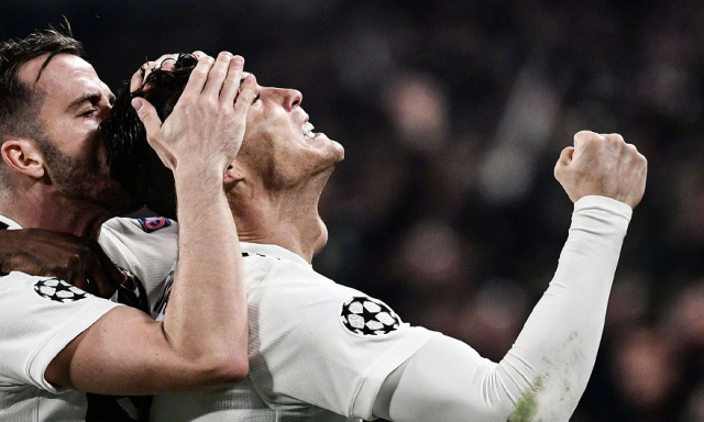 PG电子官网-曼联完胜尤文，德容完成帽子戏法