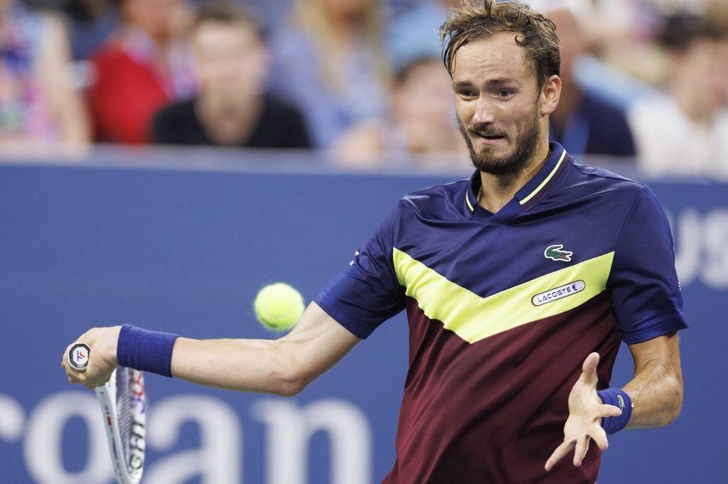 关于美网逆转联合杯，梅德韦杰夫关键制胜的信息