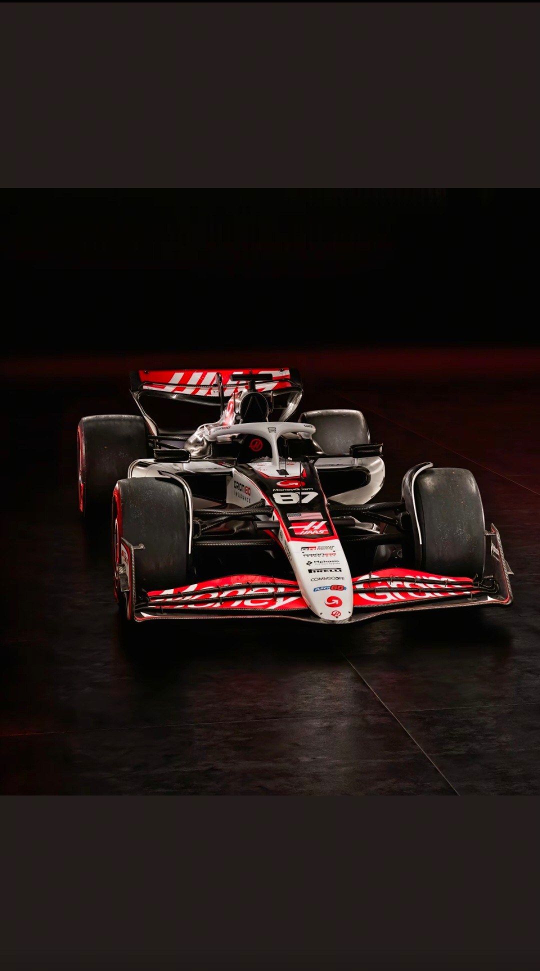 哈斯车队完胜索伯车队，诺里斯点燃赛场