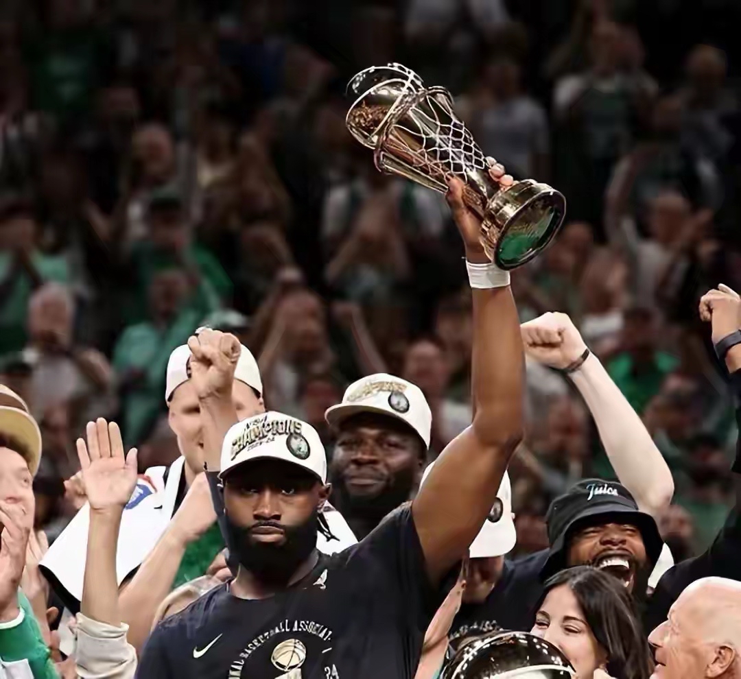 关于凯尔特人豪取胜利，逆转对手的信息