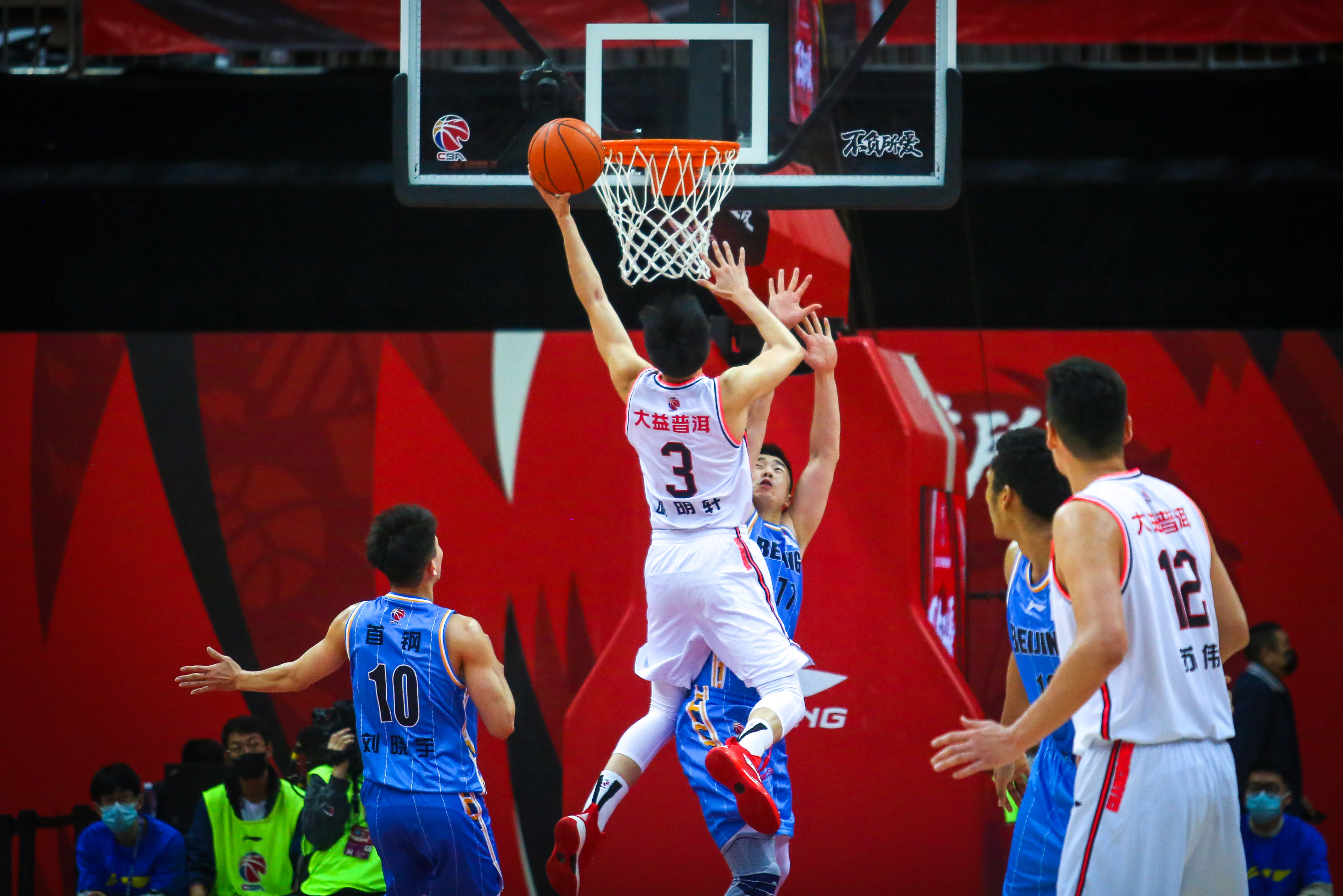 PG电子官网入口-包含大比分胜出，球队士气高涨备战下一场的词条