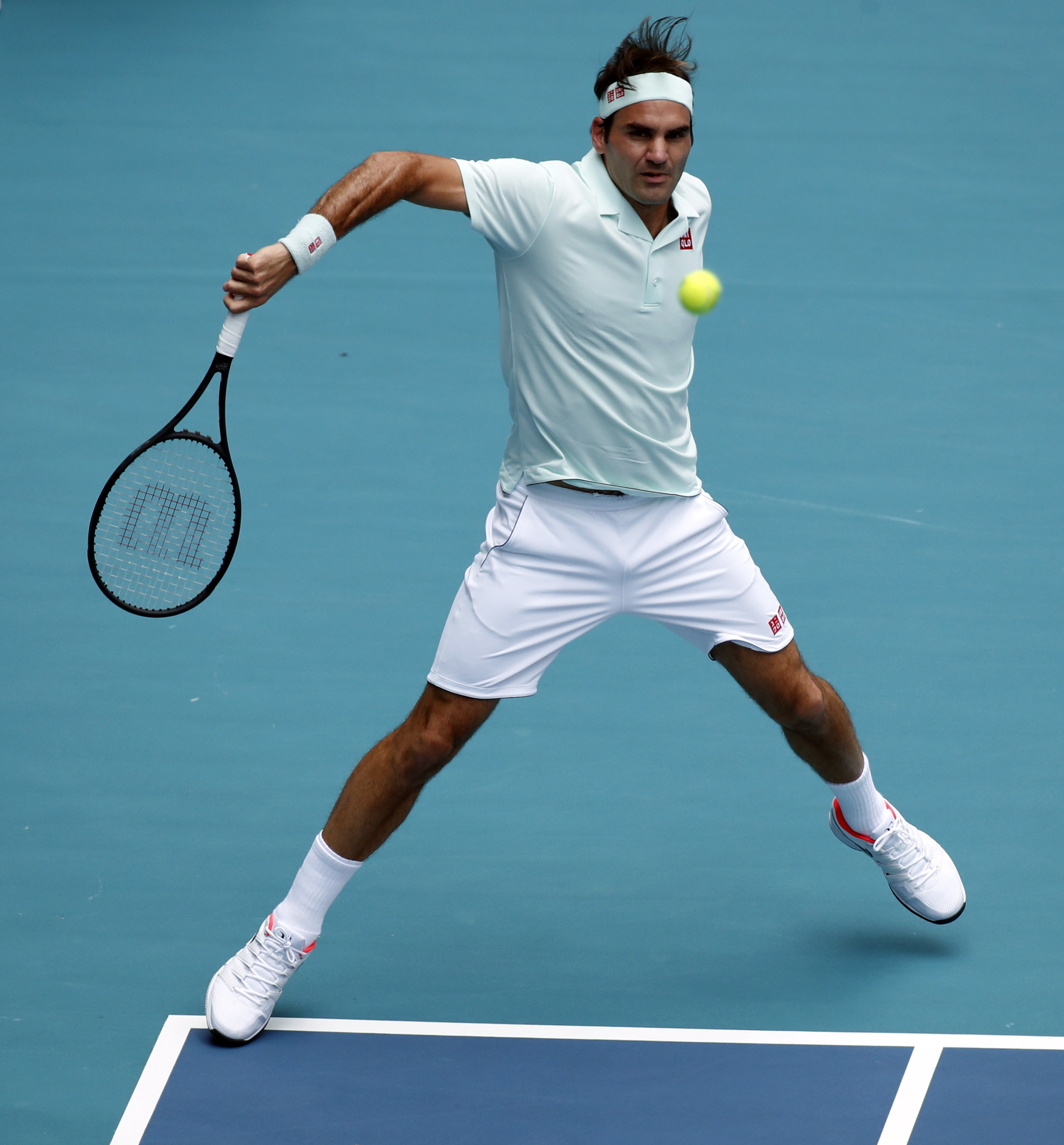 关于美国网球队血洗世界网球队，费德勒送出助攻的信息