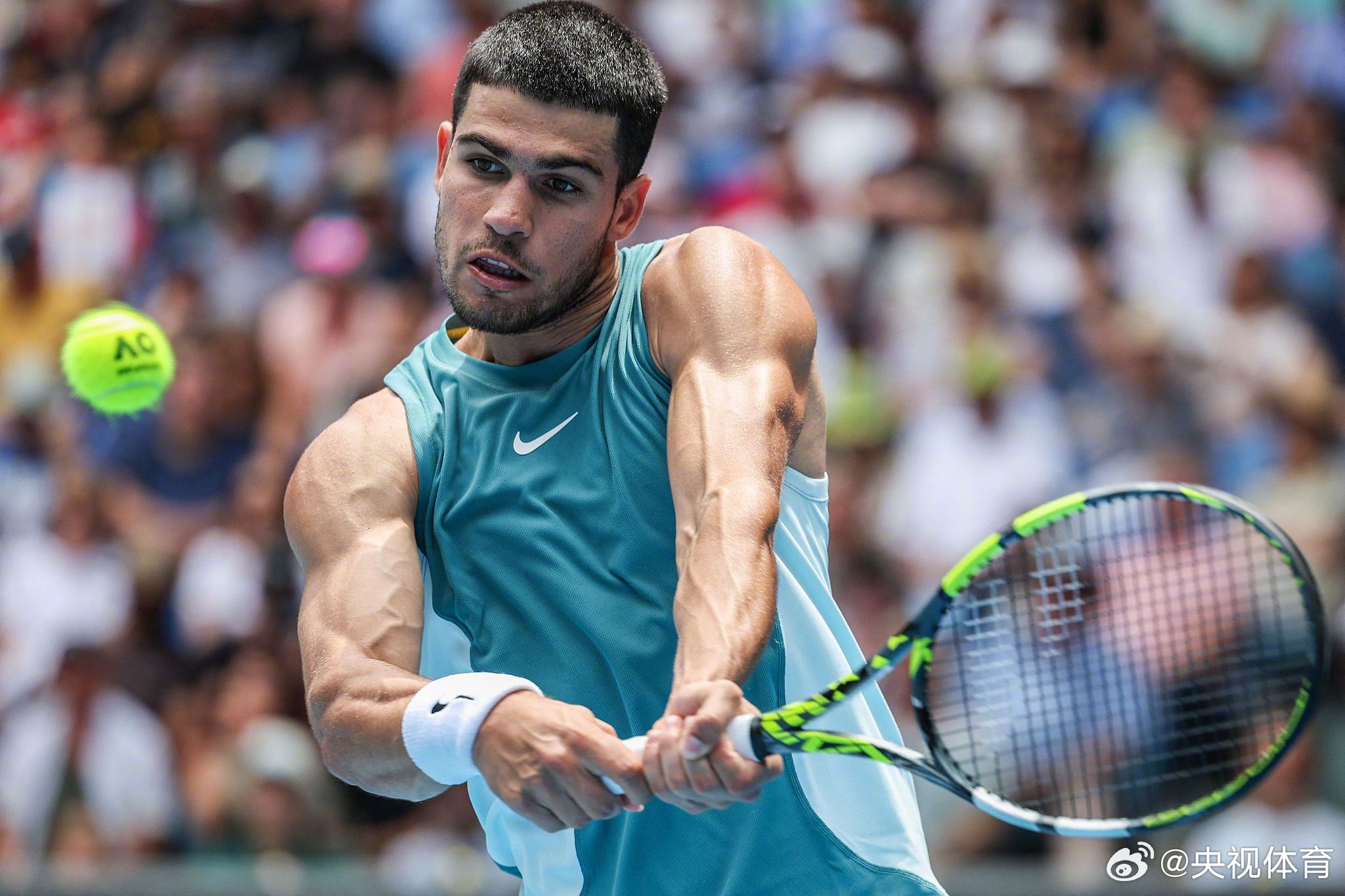 包含澳大利亚网球队血洗世界网球队，阿尔卡拉斯爆发神勇的词条