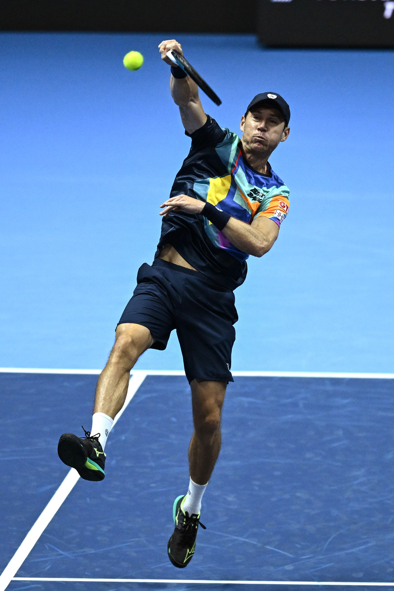 英国网球队逆转意大利网球队，穆雷送出助攻的简单介绍