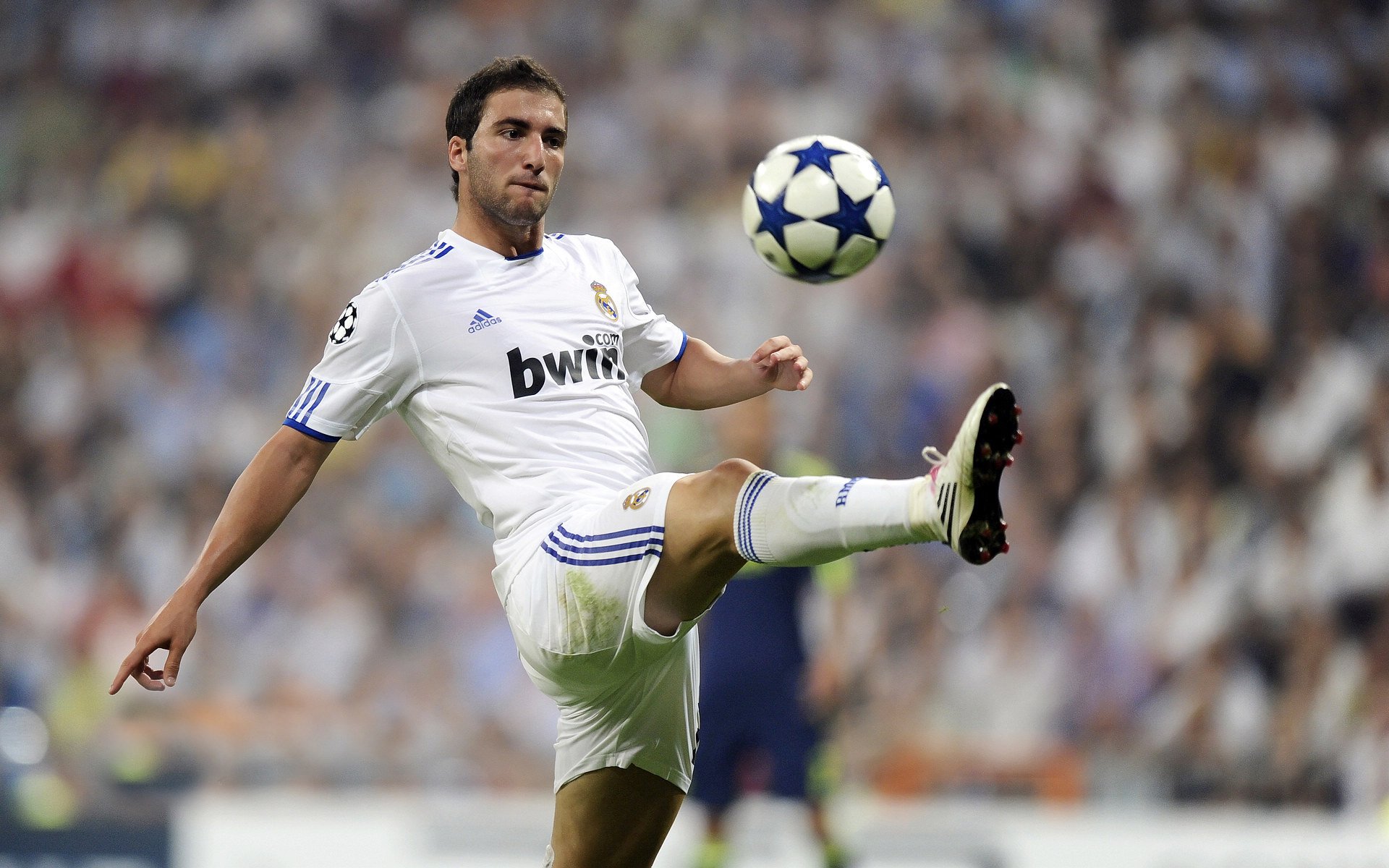 教科书级表现！小贾伦统治攻防，老鹰加时力克北京队